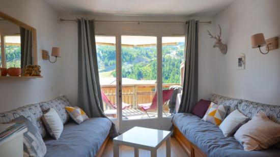 2 Pieces Avec Terrasse Et Vue Sur Les Pistes Apartment Isola 2000 Exterior photo